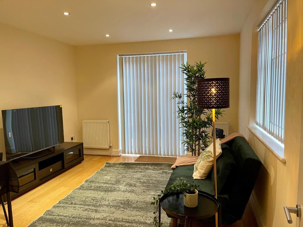 Mapesbury Dell Apartment Londen Buitenkant foto