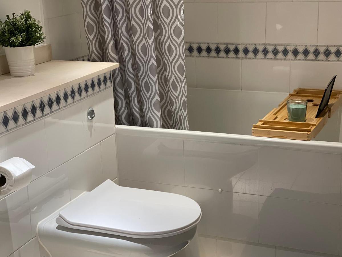 Mapesbury Dell Apartment Londen Buitenkant foto